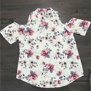 Sienna Sky Cold Shoulder Floral Top size S